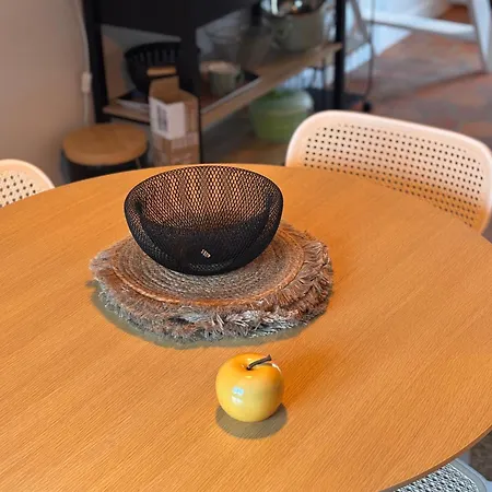 La Petite Pomme